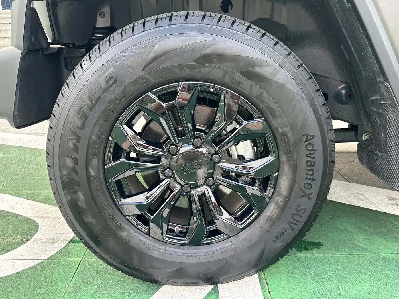 212 T01 2025 2024 2.0T Explorer
