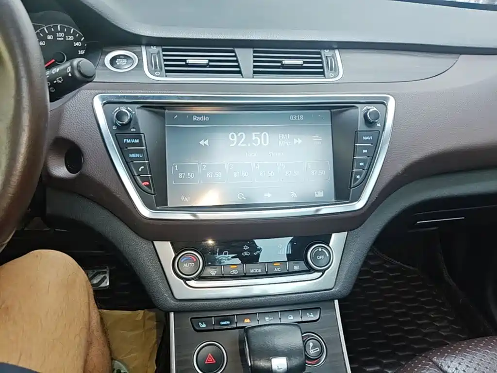 Landwind X7 2016 2015 2.0T Panorama Premium