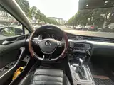 صورة 16 - Volkswagen Magotan
