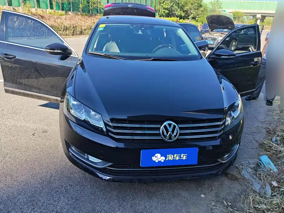 Photo 2 - Volkswagen Passat