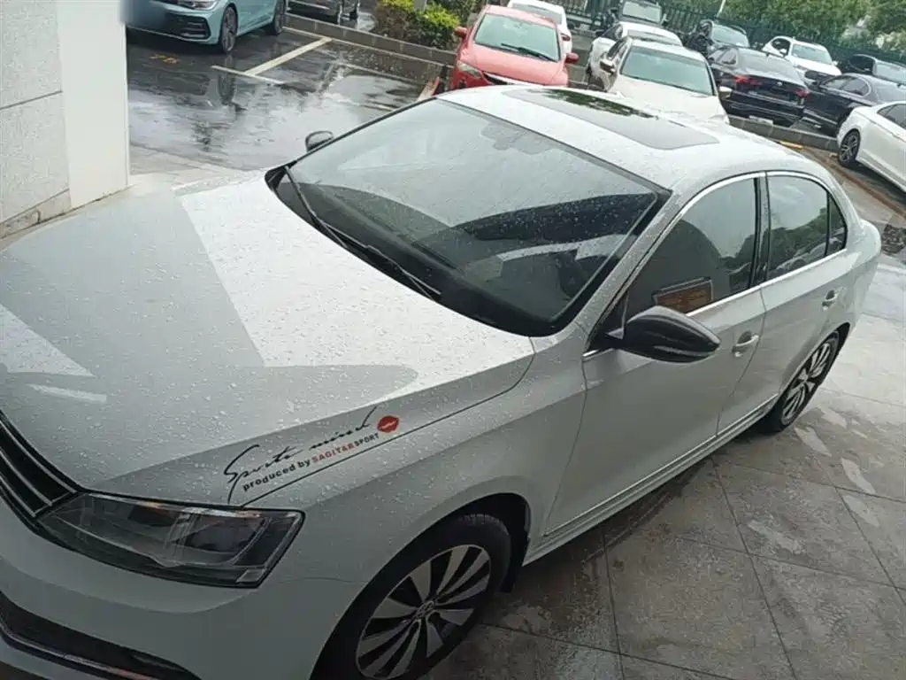 Volkswagen Sagitar 2018 1.6L Automatic Comfort