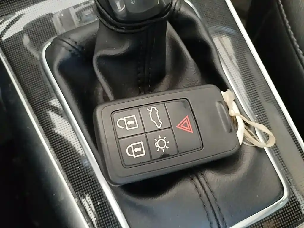 Фото 9 - Volvo V40
