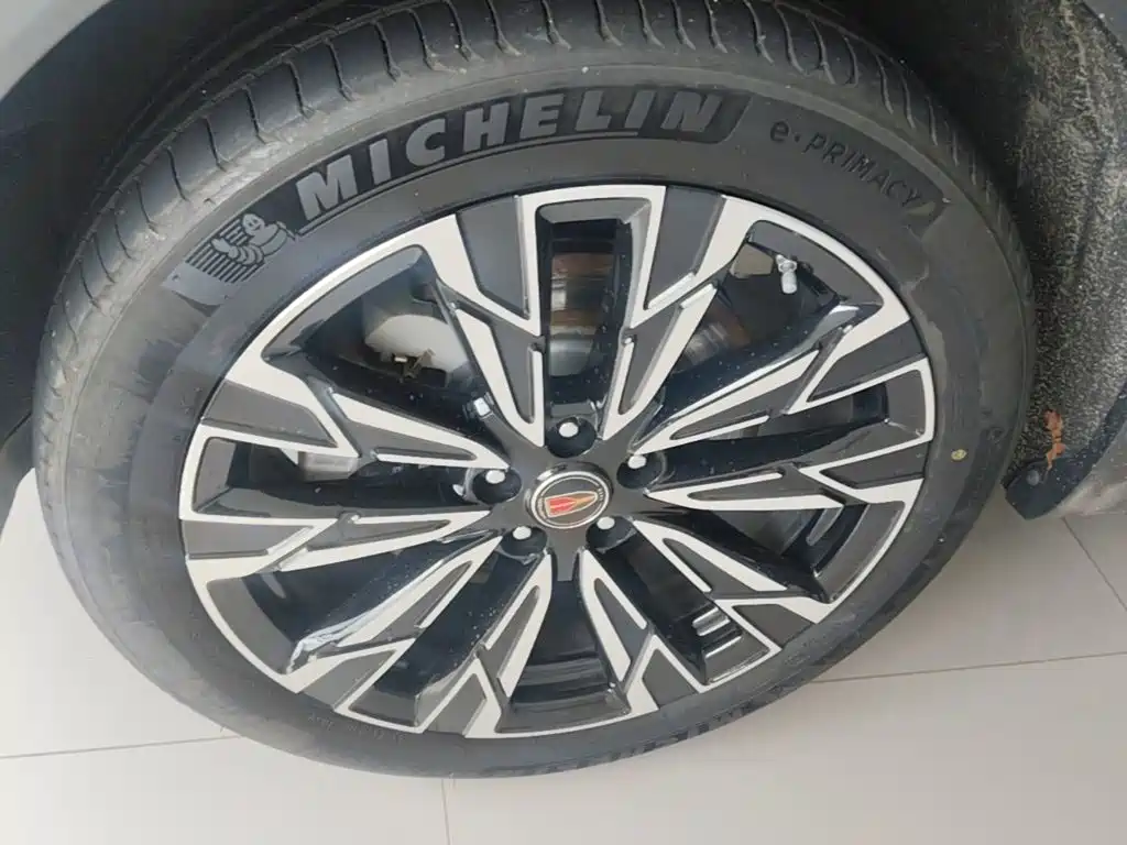 Hongqi HS5 2025 2025 2.0T 4WD Qixiang Pro