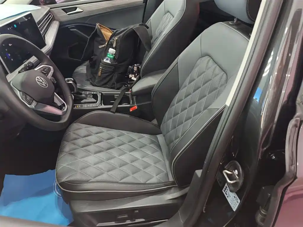 Volkswagen Sagitar 2023 300TSI DSG Surpassing Edition фото 15