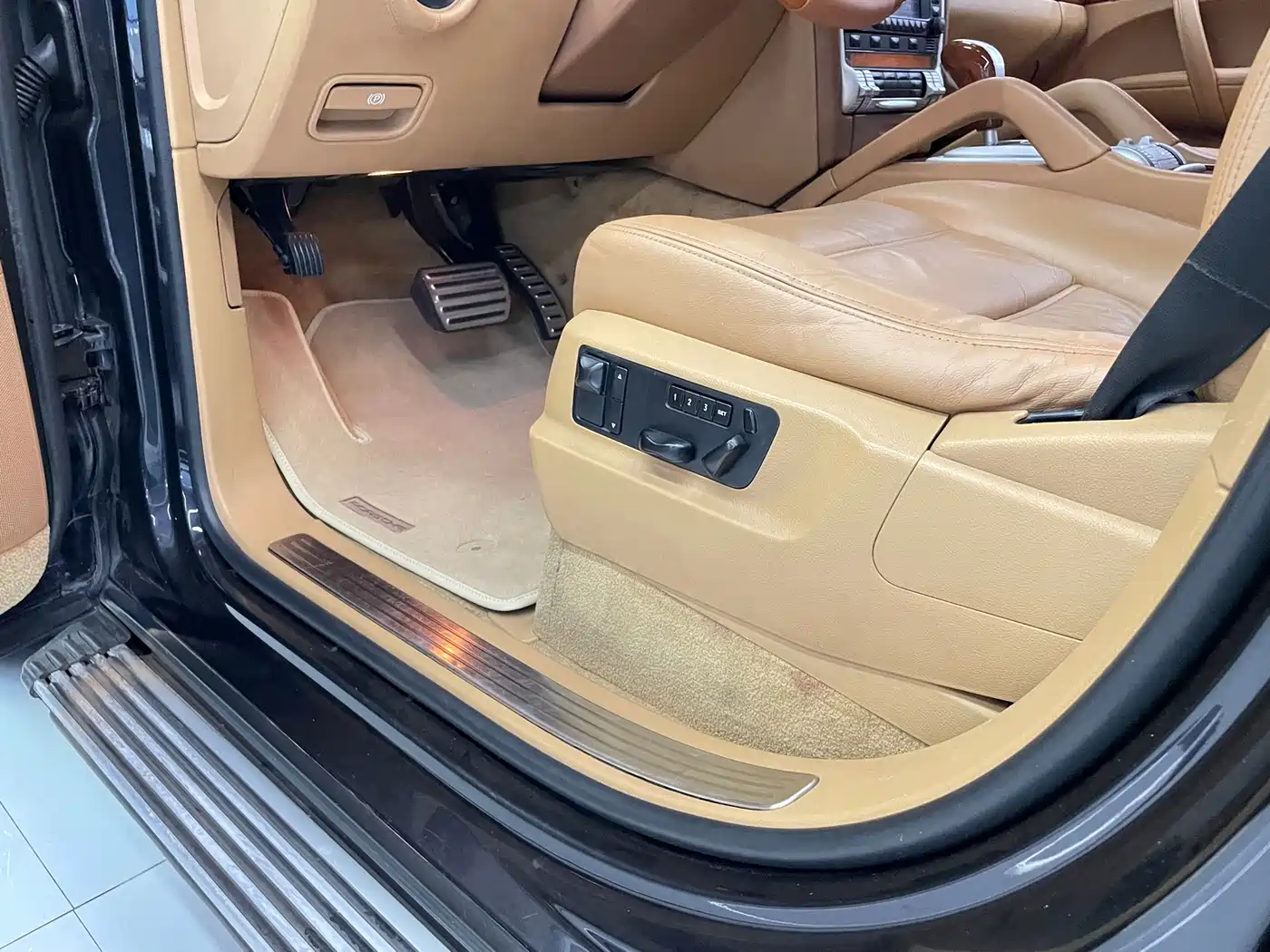 Porsche Cayenne 2007 Model Cayenne Turbo 4.8T фото 27