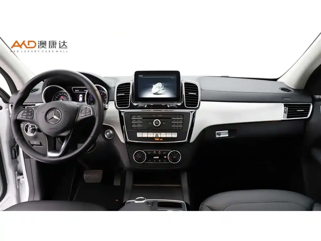 Mercedes-Benz GLE Coupe 2015 GLE 320 4MATIC Coupe SUV фото 5