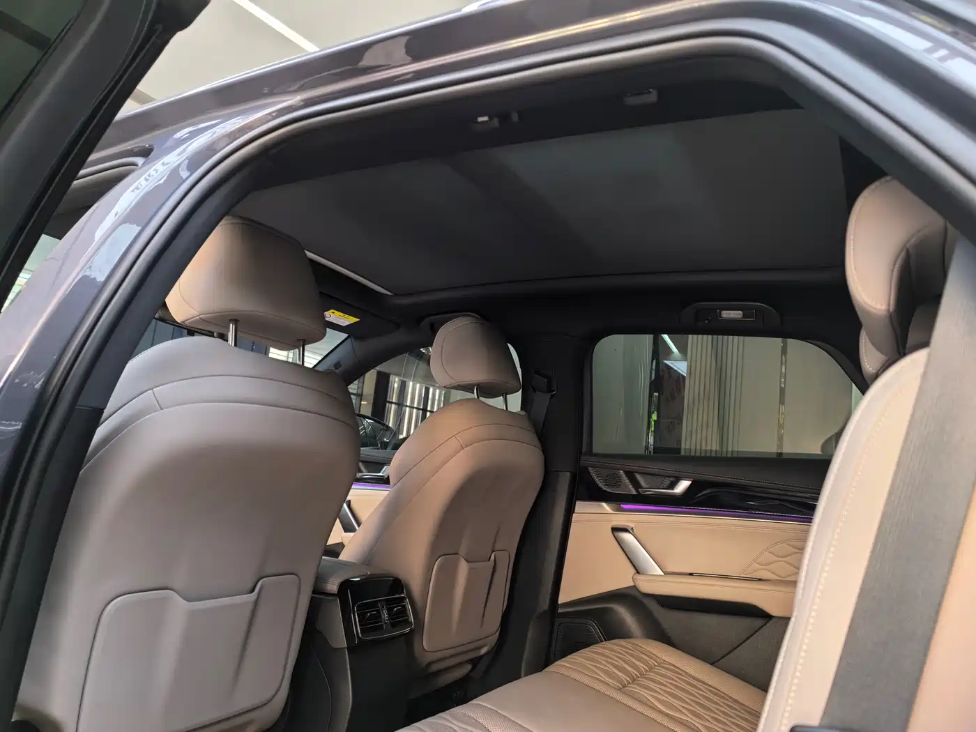 BYD Tang New Energy 2024 DM-i Glory Edition 112KM Deluxe фото 13
