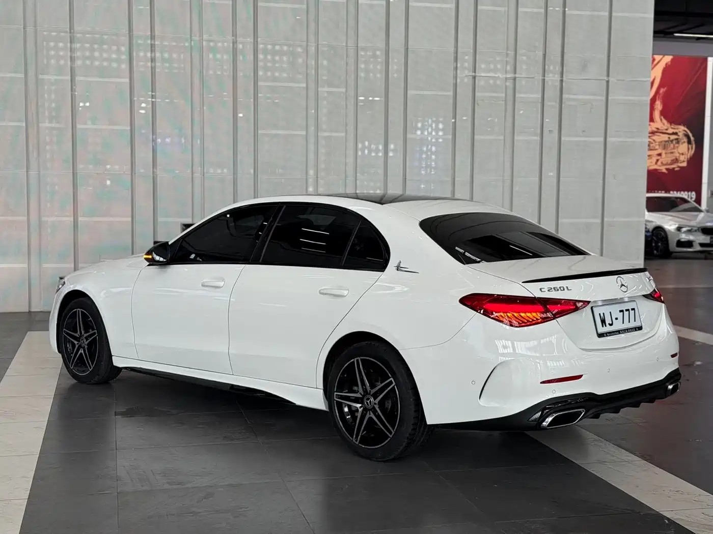 Mercedes-Benz C-Class 2023 C 260 L Night Edition Sport фото 7