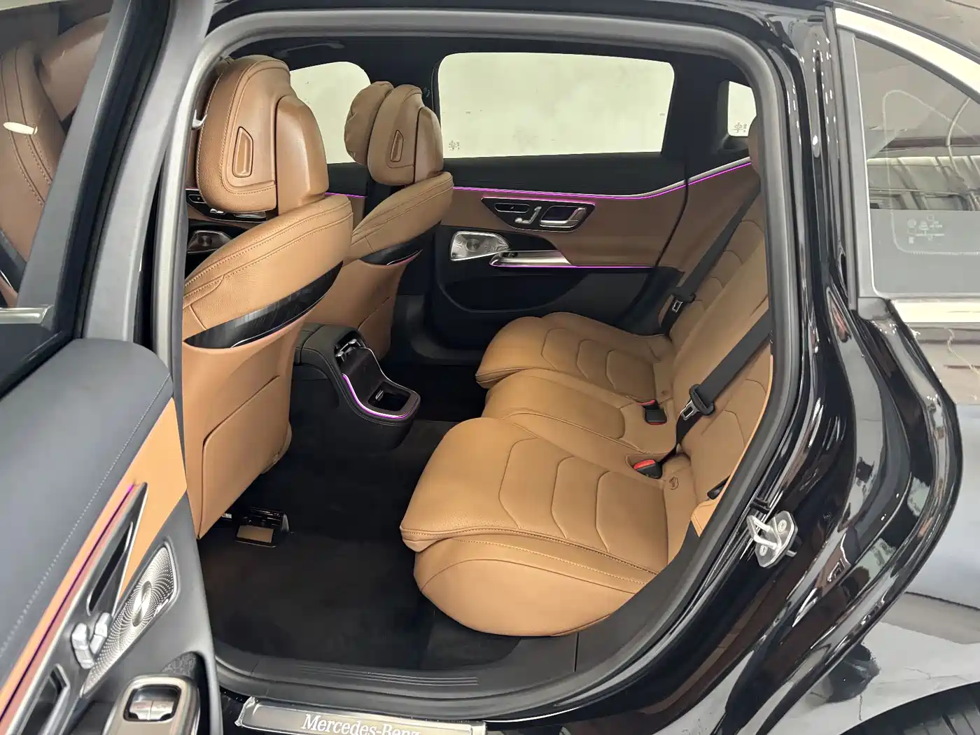 Mercedes-Benz E-Class 2025 E 300 L Luxury Sport фото 22