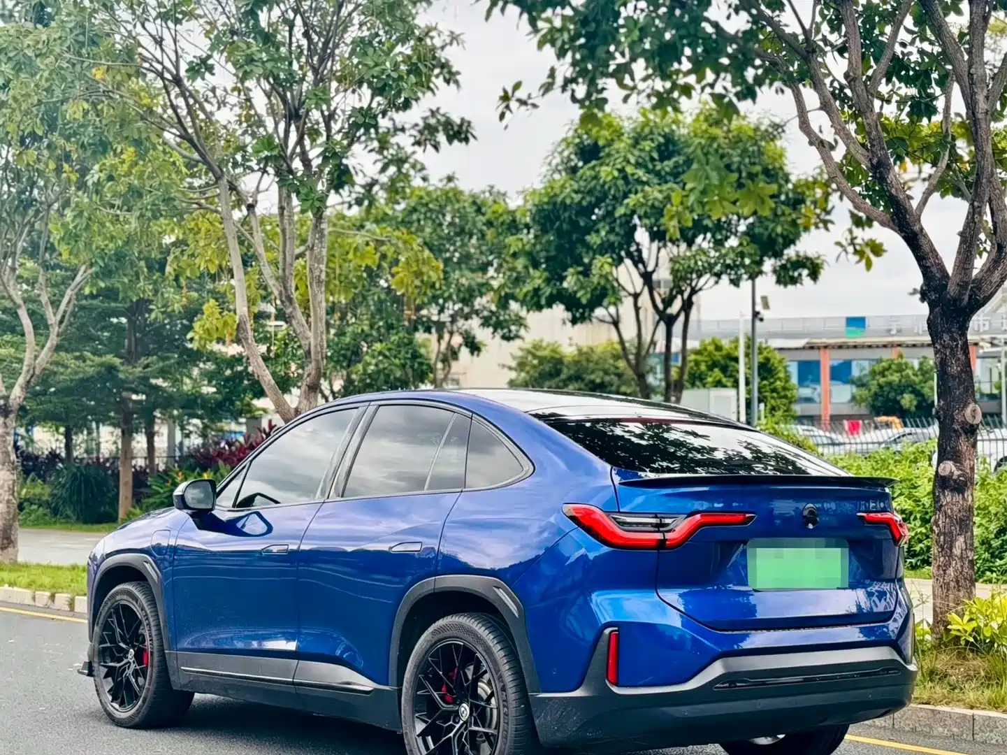 Фото 11 - NIO EC6