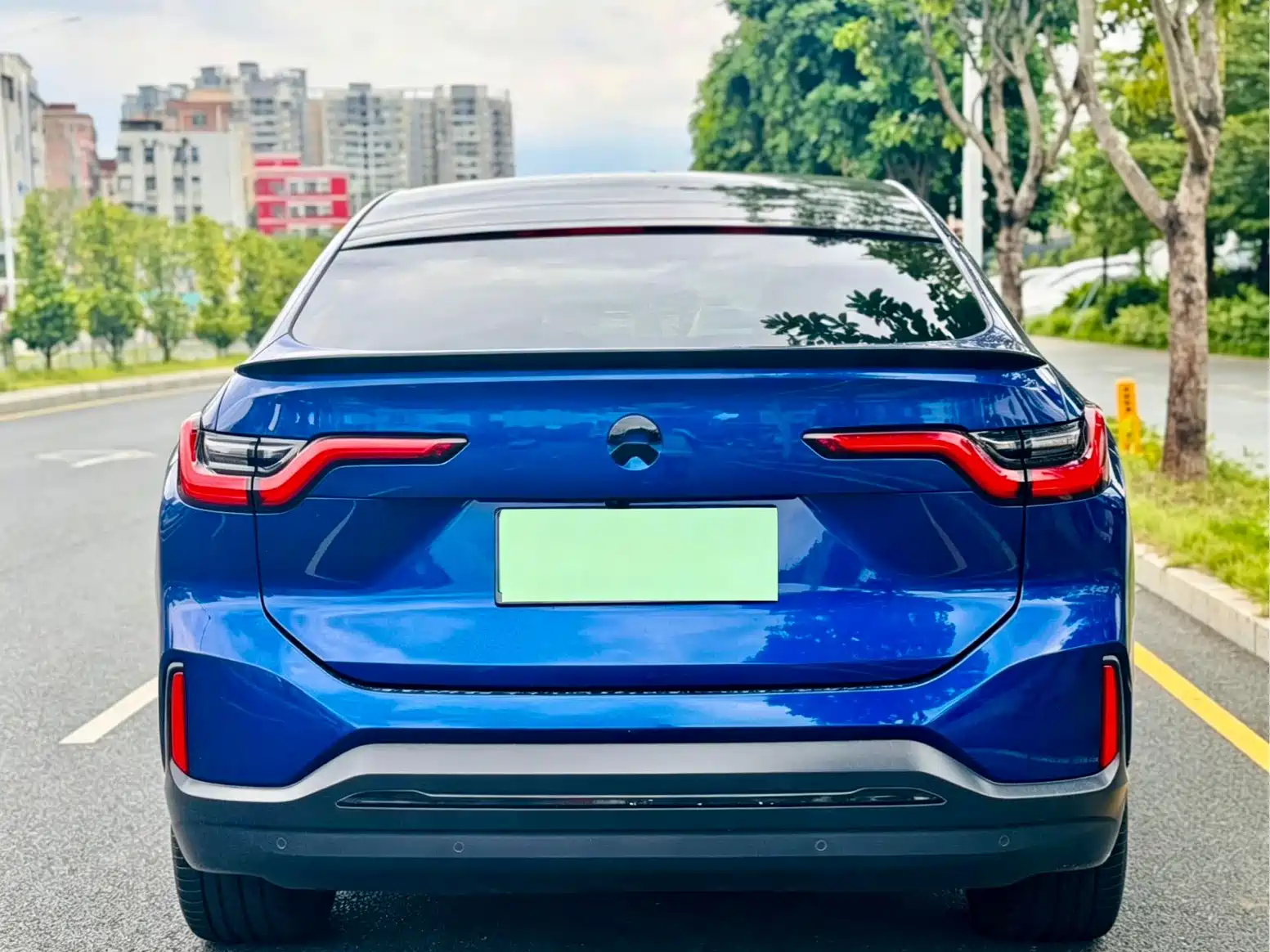 Фото 10 - NIO EC6