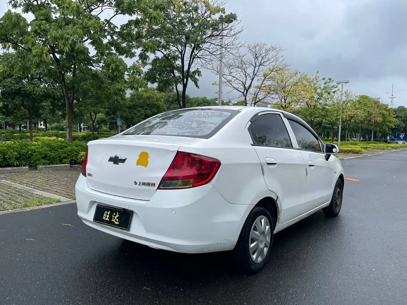 Chevrolet Sail 2014 2011 Sedan 1.4L AMT Happiness Edition