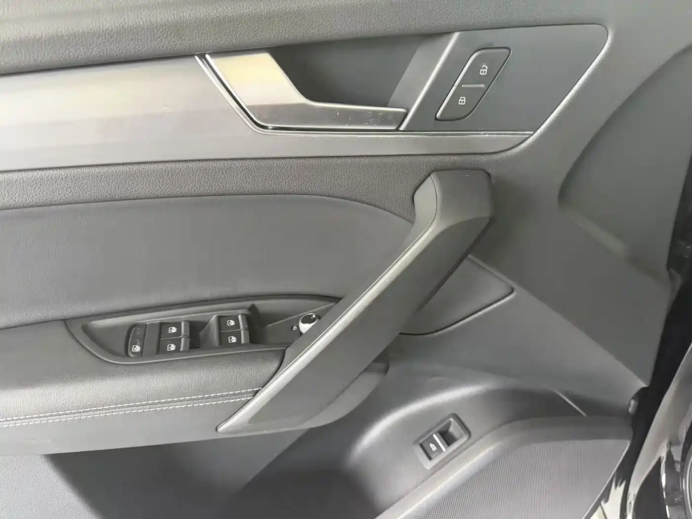 Фото 4 - Audi Q5L