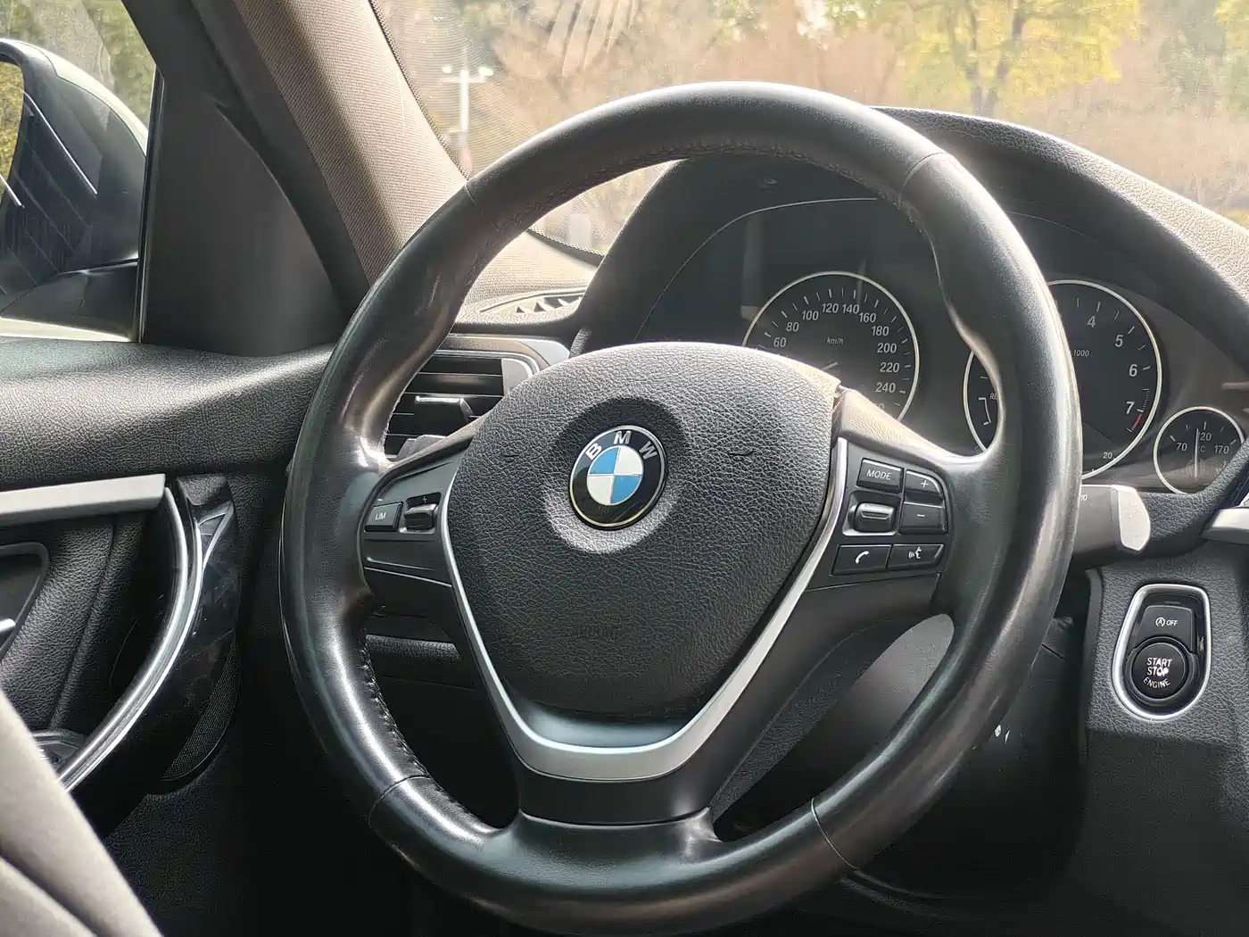 BMW 3 Series 2018 320Li Leading Luxury Package фото 12