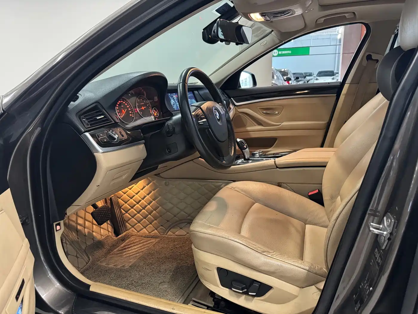 Photo 7 - BMW 5 Series