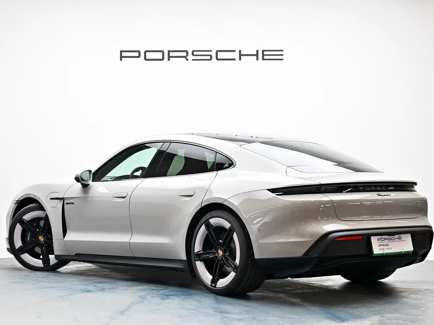 Porsche Taycan 2026 2025 Taycan