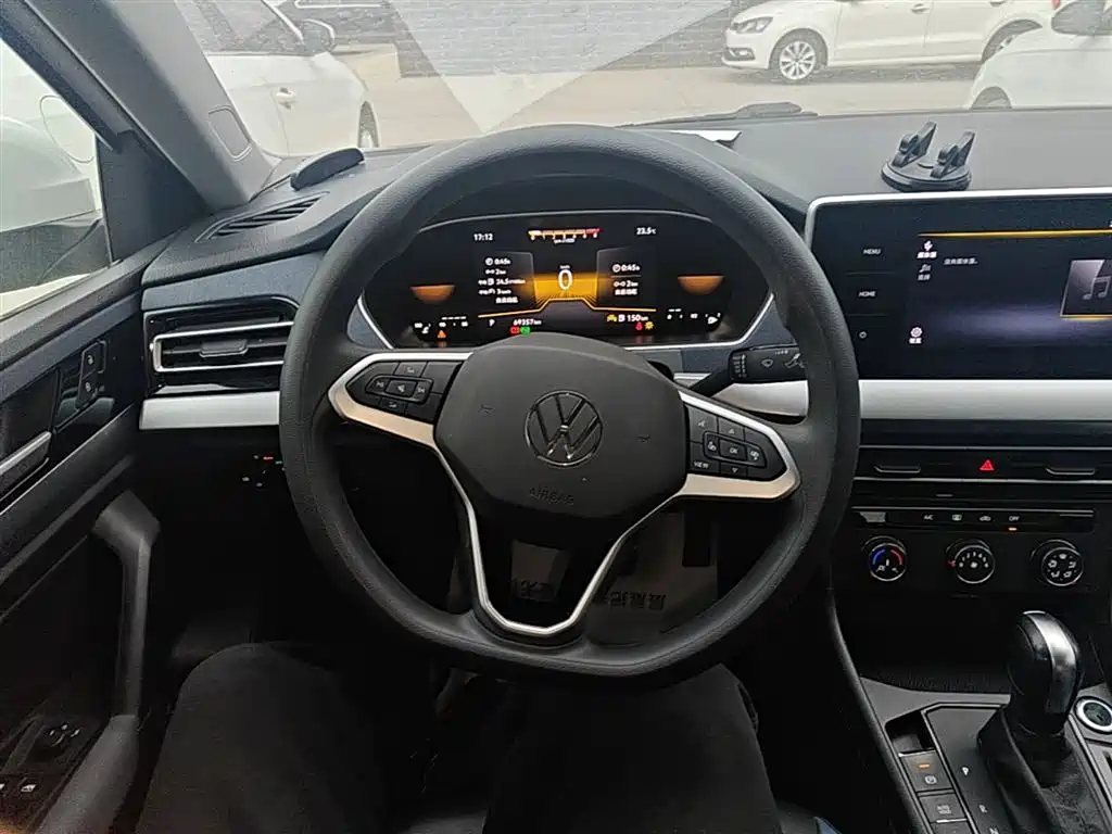 Volkswagen Lavida 2024 Model 1.5L Automatic Delight Edition фото 11