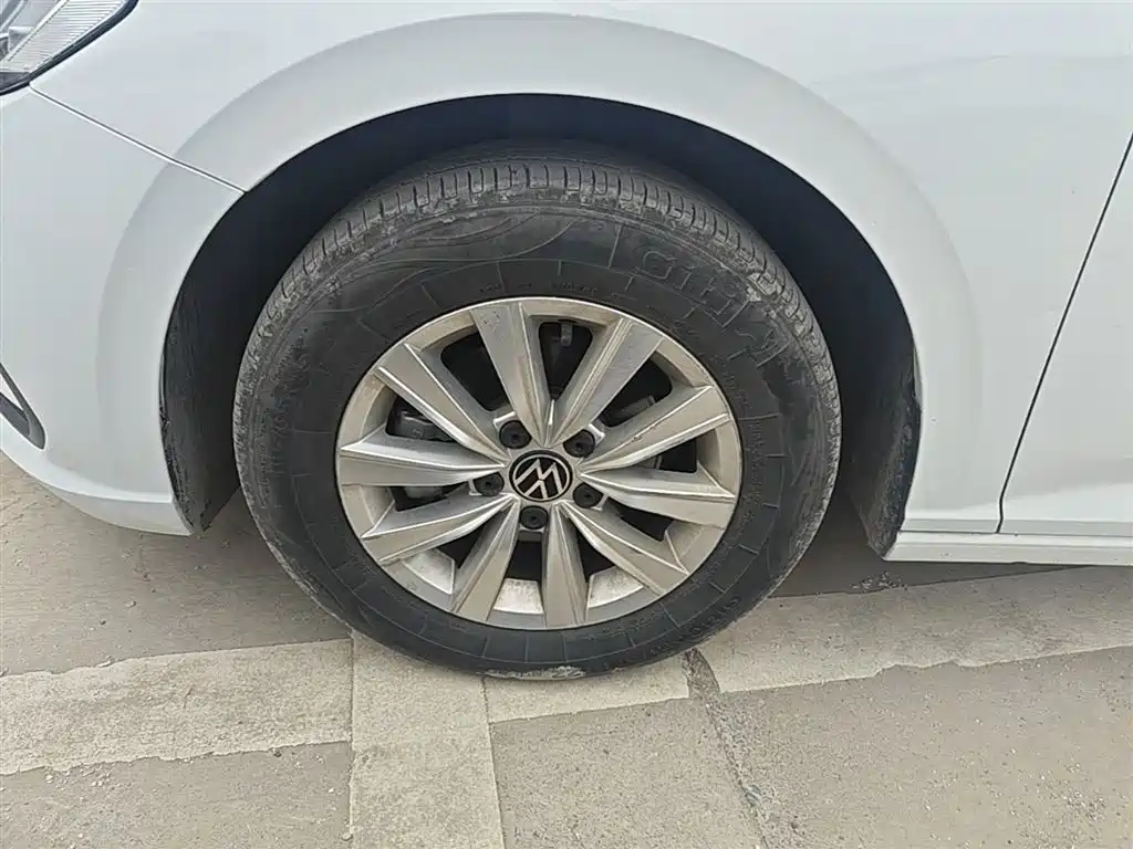 Volkswagen Lavida 2024 Model 1.5L Automatic Delight Edition фото 23