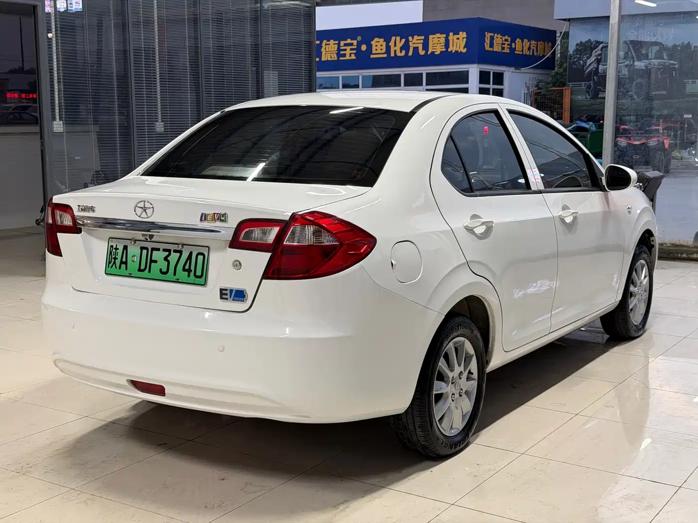 JAC JAC iEV 2017 2015 iEV4 Luxury Smart Edition