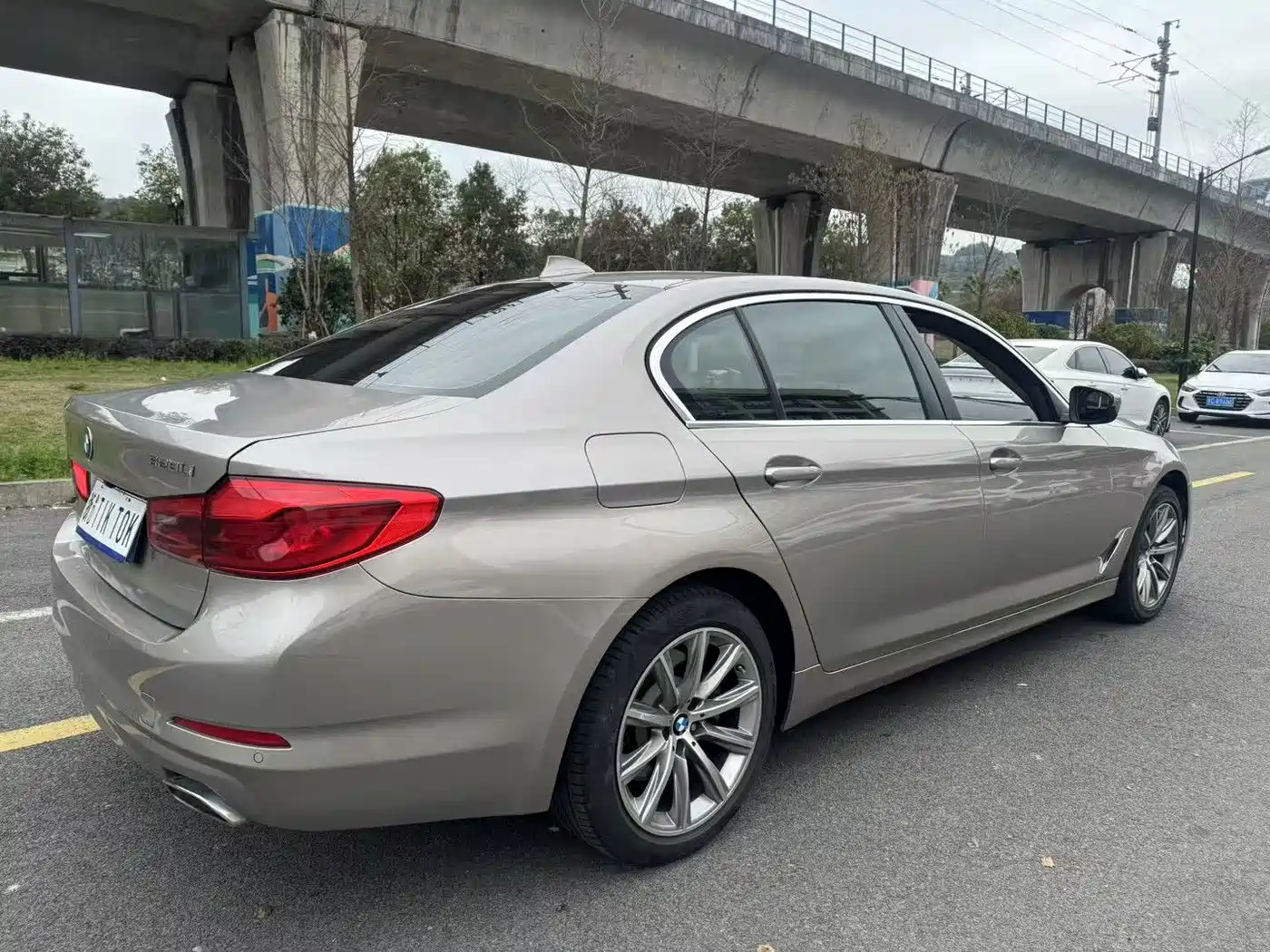 BMW 5 Series 2018 528Li Launch Special Edition фото 8