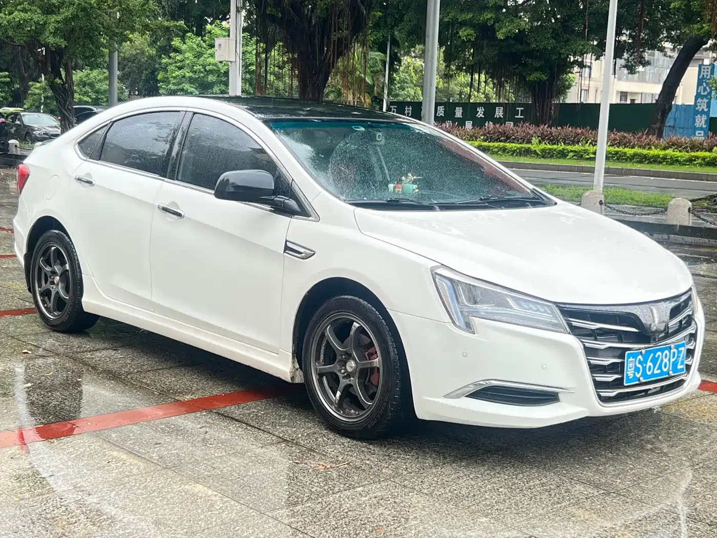 Luxgen 5 2016 2015 1.8T Automatic Intelligent
