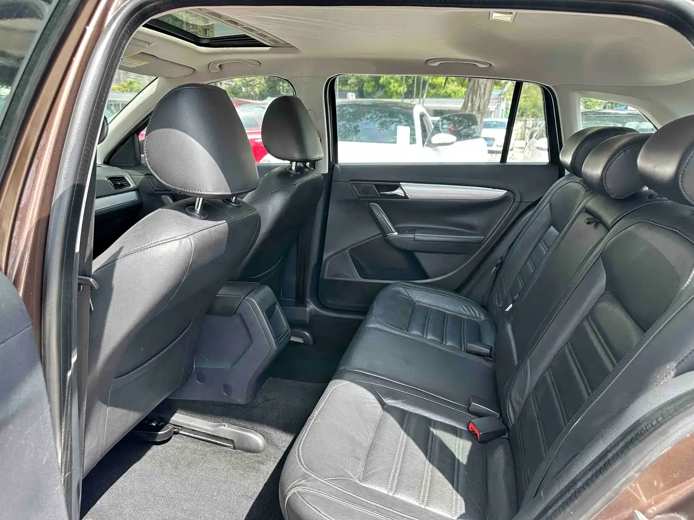Volkswagen Lavida Tour 2013 1.4TSI Automatic Luxury фото 7