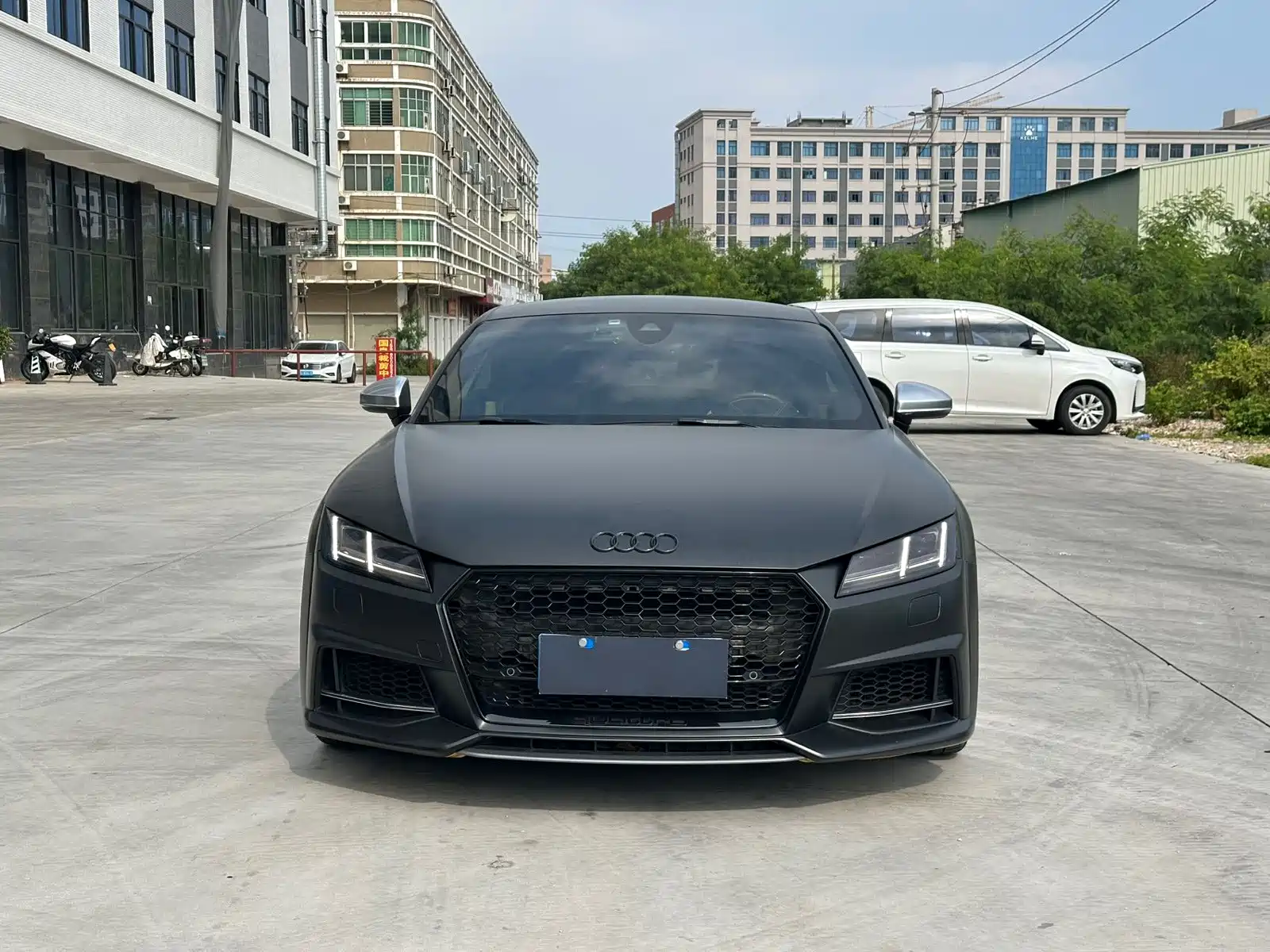 Фото 2 - Audi TTS