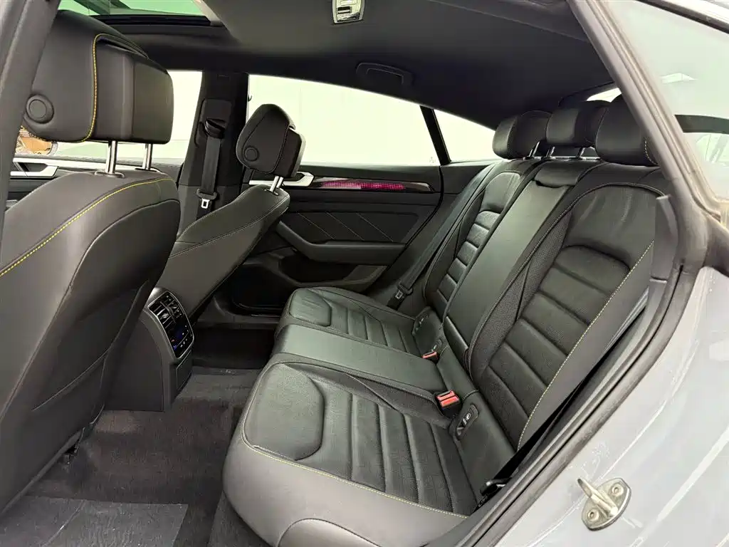 Volkswagen FAW-Volkswagen CC 2024 380TSI Eye-catching Edition фото 11