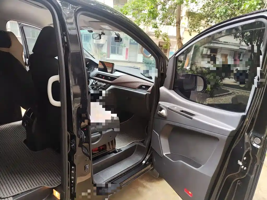 JAC Refine M3 2024 2022 1.5T 7-Seater Standard