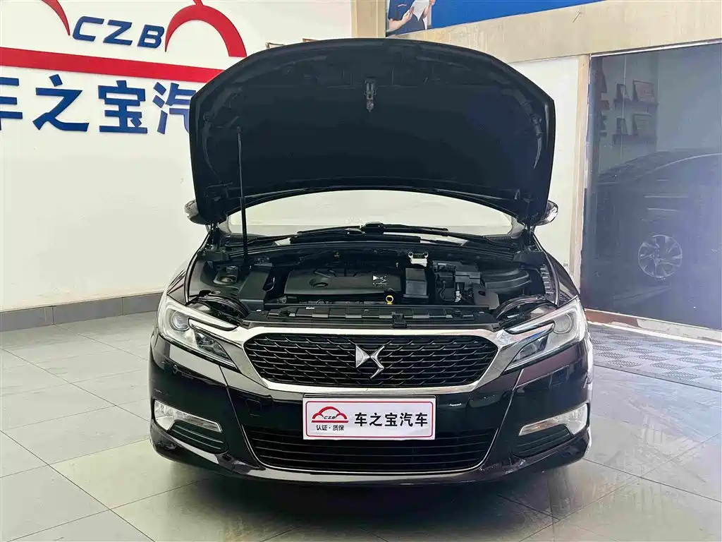 DS 5LS 2014 2014 1.8L Automatic Comfort VTi140
