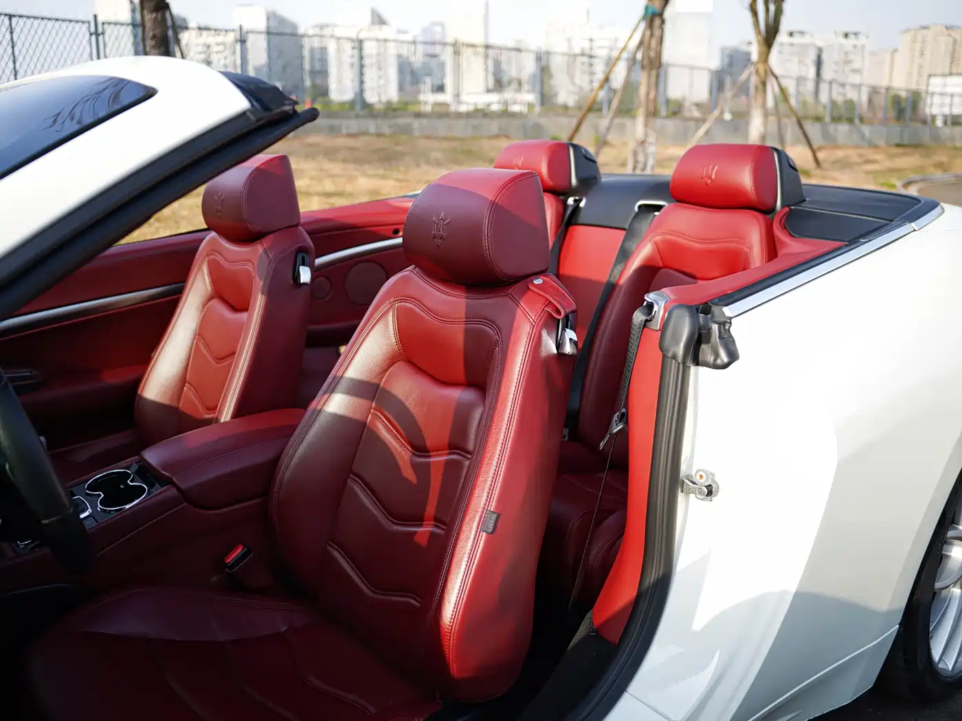 Maserati GranCabrio 2012 4.7L Sport фото 25