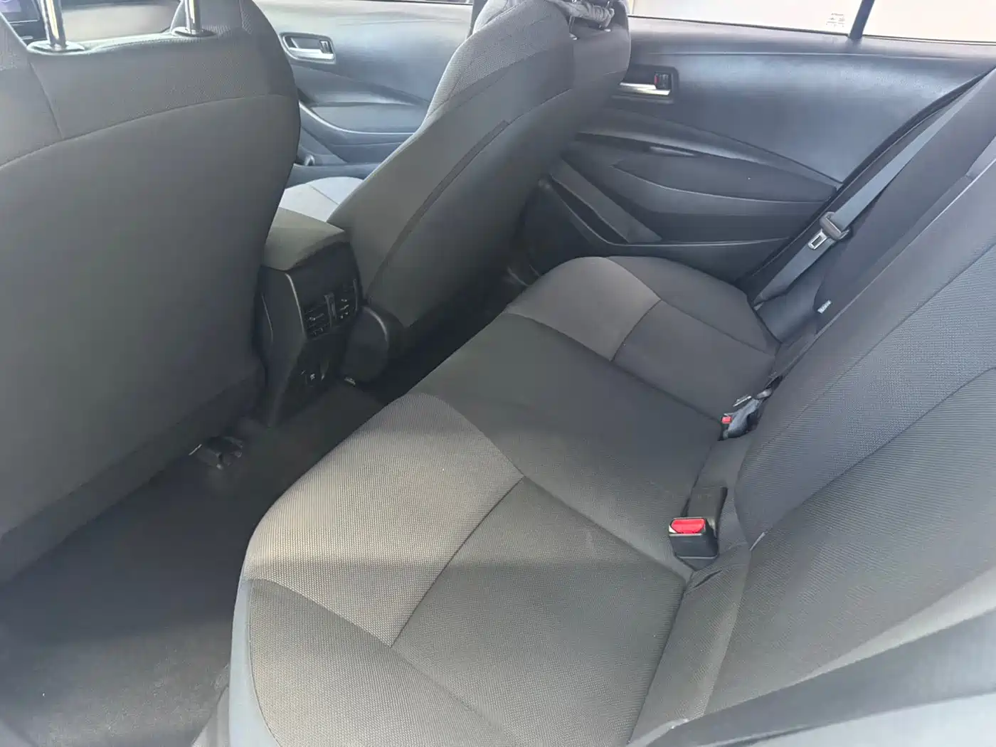Toyota Levin 2022 TNGA 1.5L CVT Progressive Edition фото 9