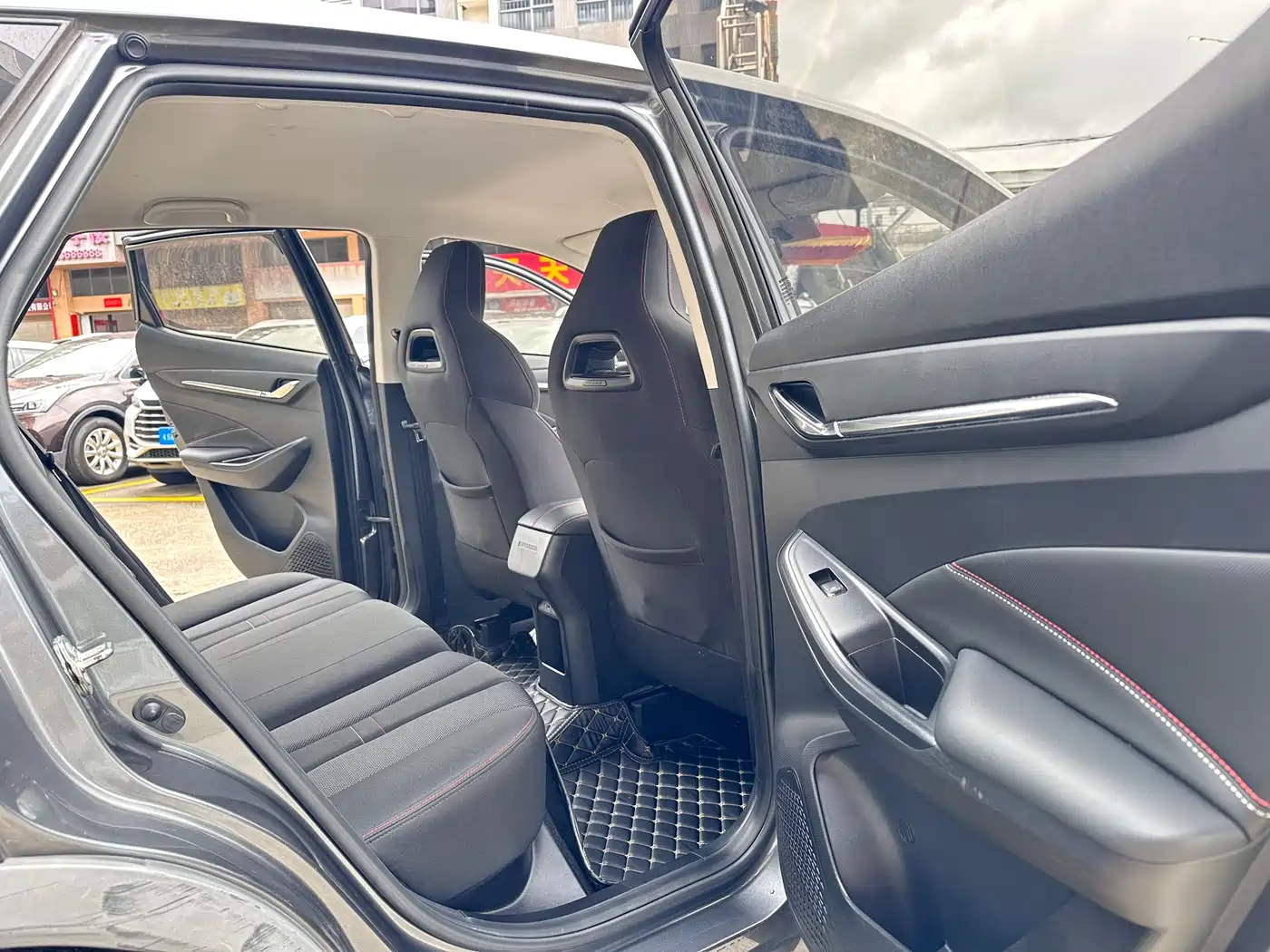 Changan Oshan Changan Oushang X5 2021 2021 1.6L CVT Luxury