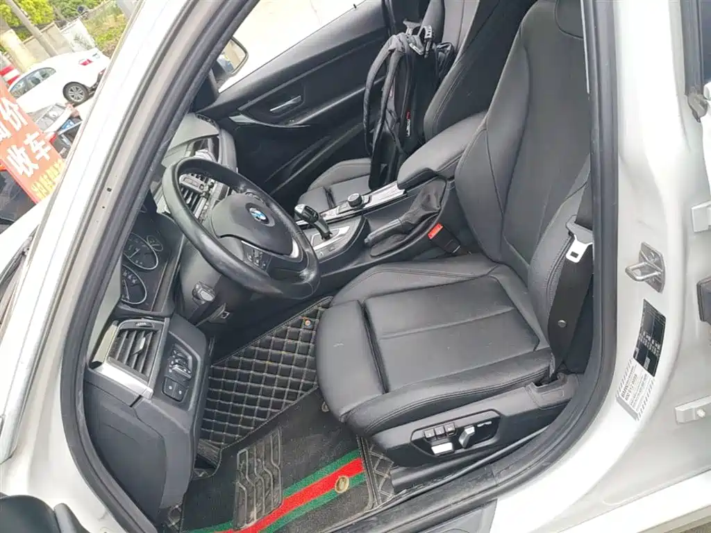 BMW 3 Series 2018 320Li Fashion Style фото 15