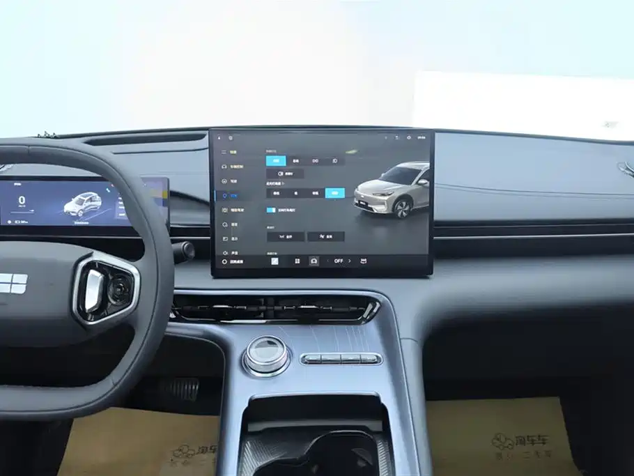 GEELY GALAXY GALAXY E5