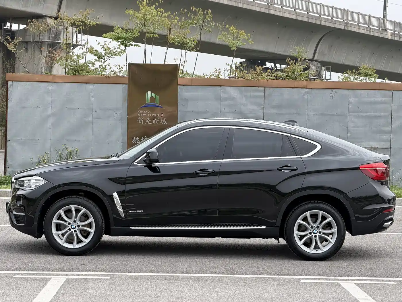 BMW X6 2015 xDrive28i фото 16