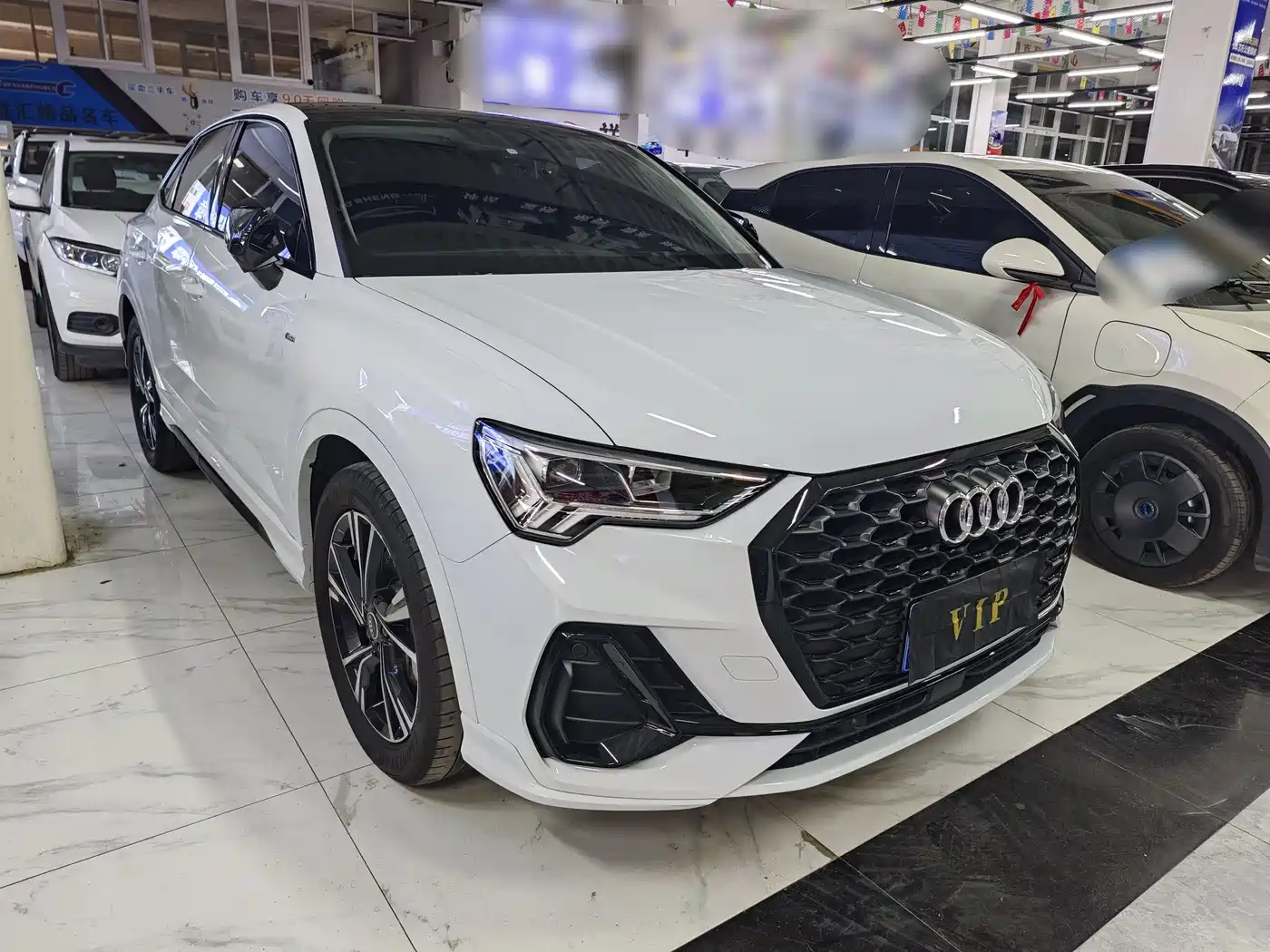 Audi Q3 Sportback 2023 40 TFSI Fashion фото 3