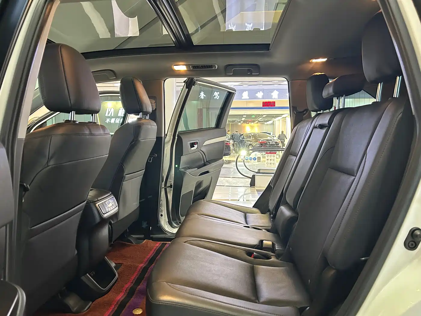 Toyota Highlander 2018 2.0T 4WD Luxury 7-seater China VI фото 6