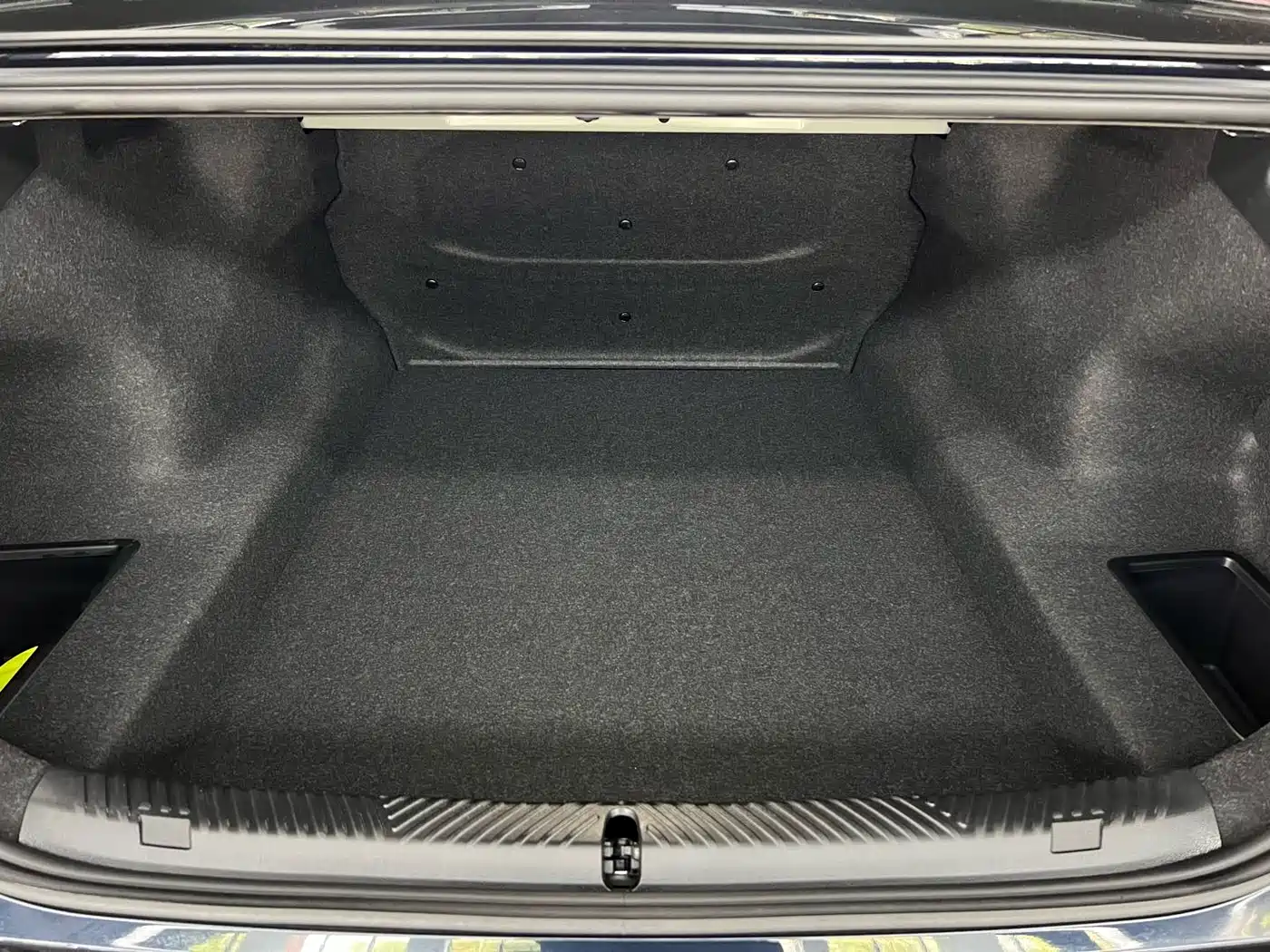 BMW 5 Series 2025 530Li Premium M Sport Package фото 26