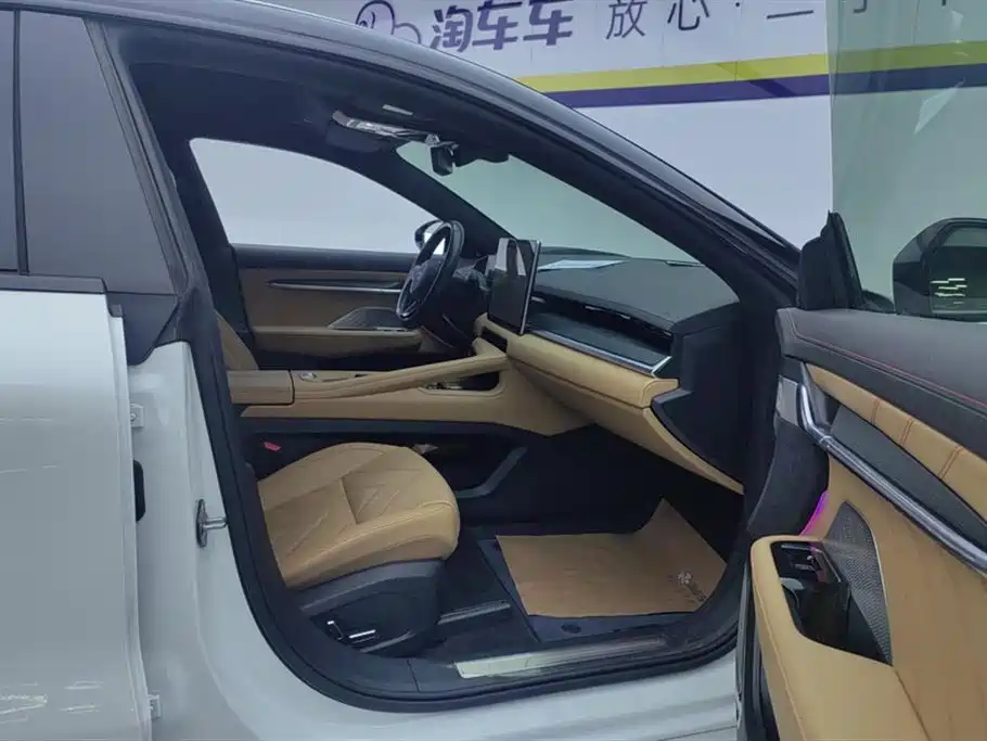 ZEEKR EXTREME KRYPTON 001