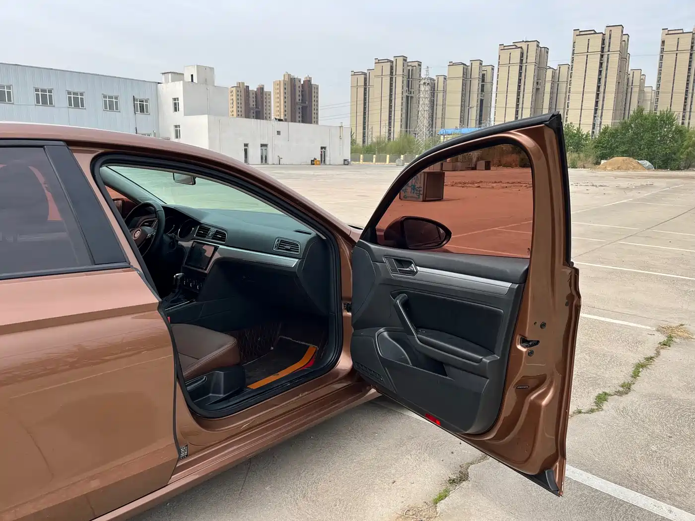 Volkswagen Lamando 2017 230TSI DSG Trend Edition фото 7