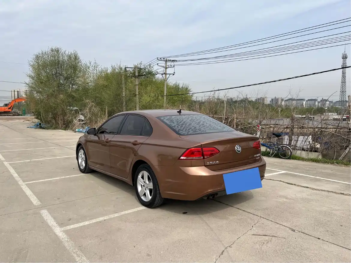Volkswagen Lamando 2017 230TSI DSG Trend Edition фото 16