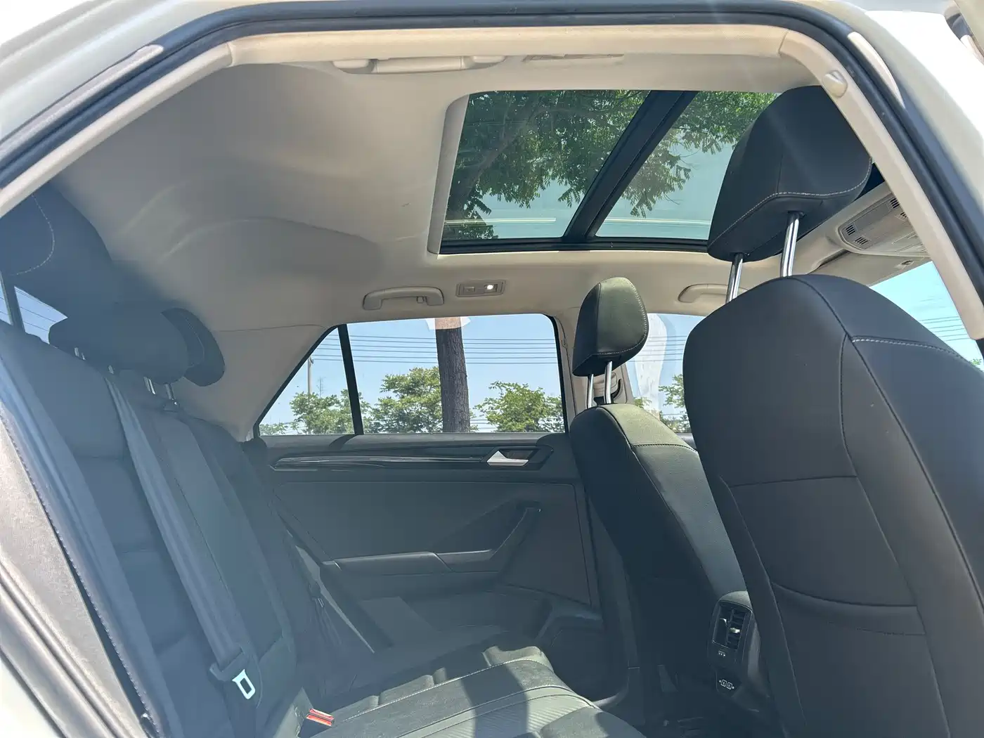 Volkswagen T-ROC 2022 280TSI DSG 2WD Comfort PLUS фото 18