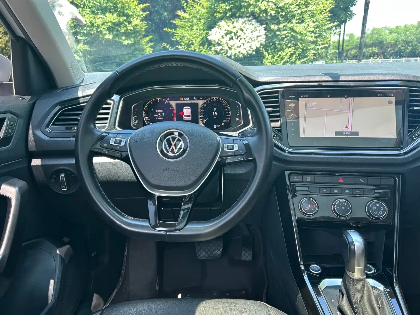 Volkswagen T-ROC 2022 280TSI DSG 2WD Comfort PLUS фото 13