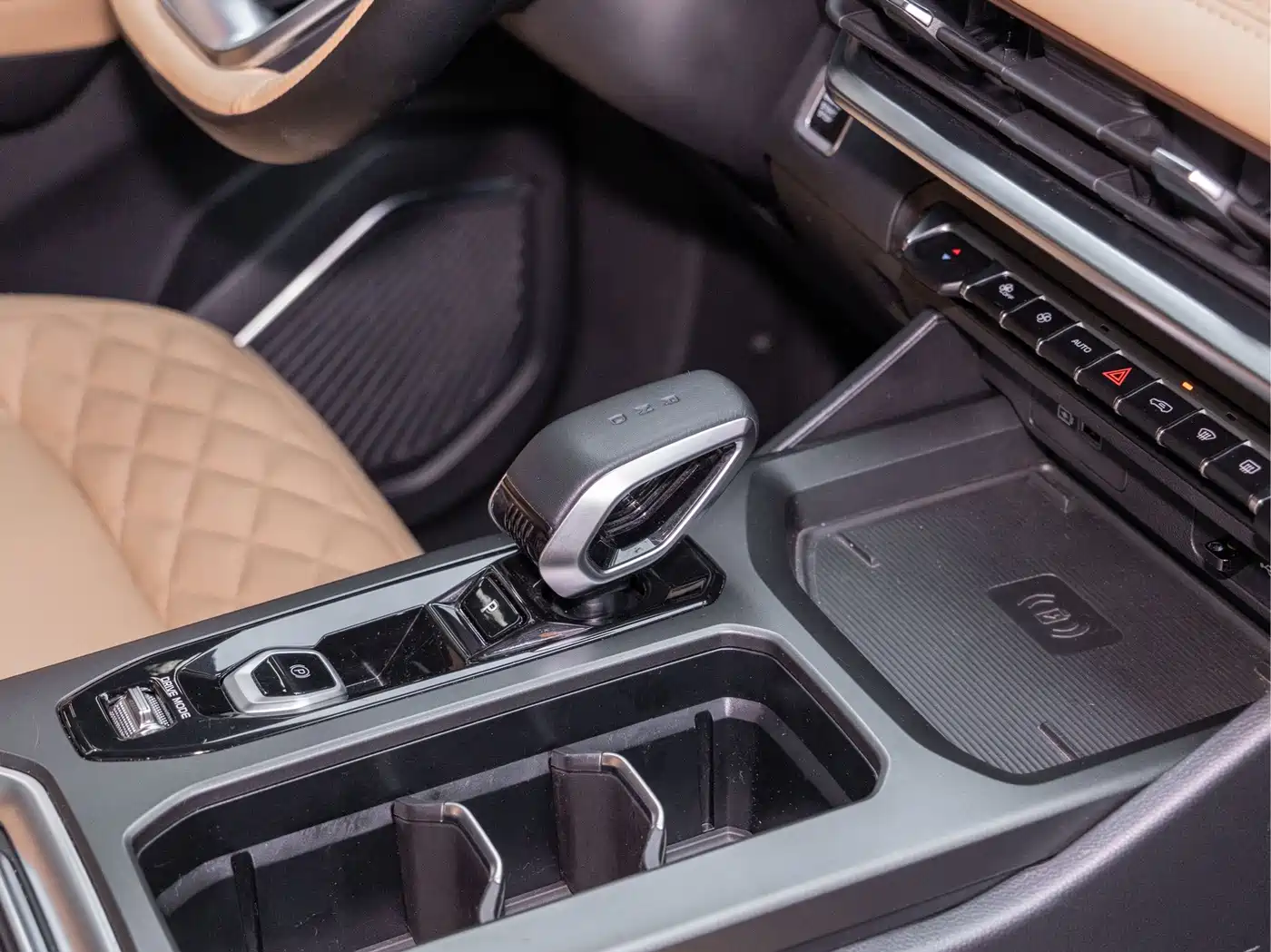 Geely Haoyue L 2023 2023 2.0T DCT Flagship
