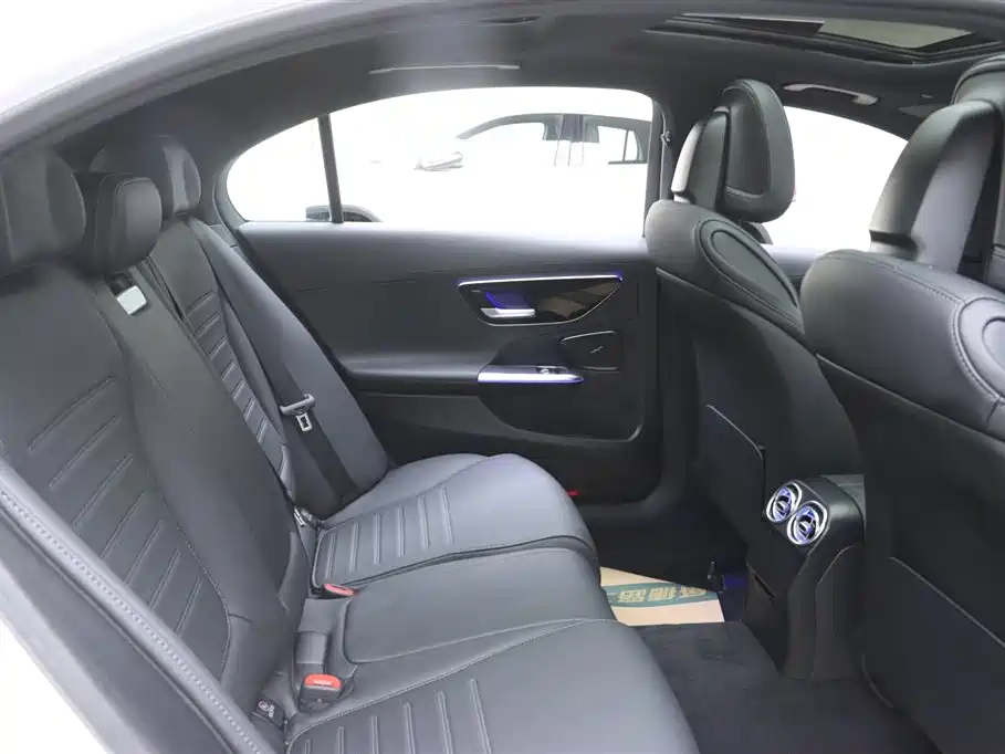 Mercedes-Benz C-Class 2023 Facelift C 260 L фото 15