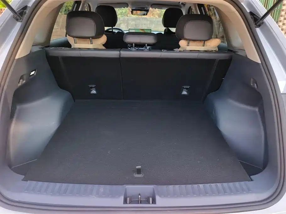 GEELY GALAXY GALAXY E5