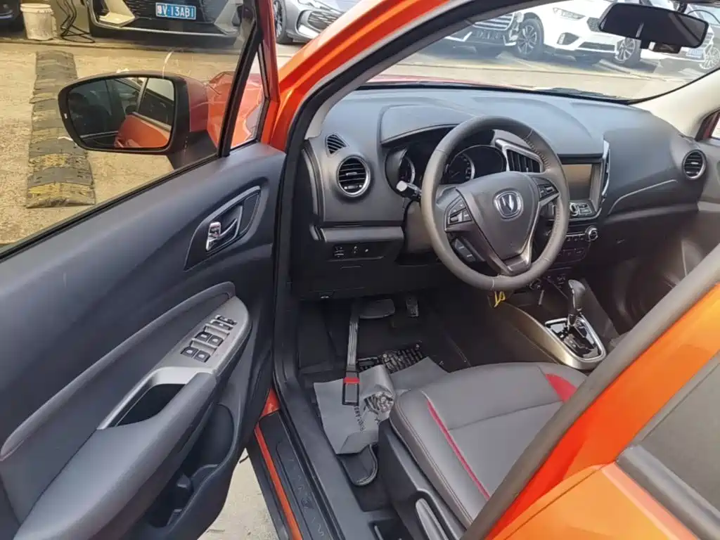 Changan CS15 2016 2016 1.5L Automatic Luxury