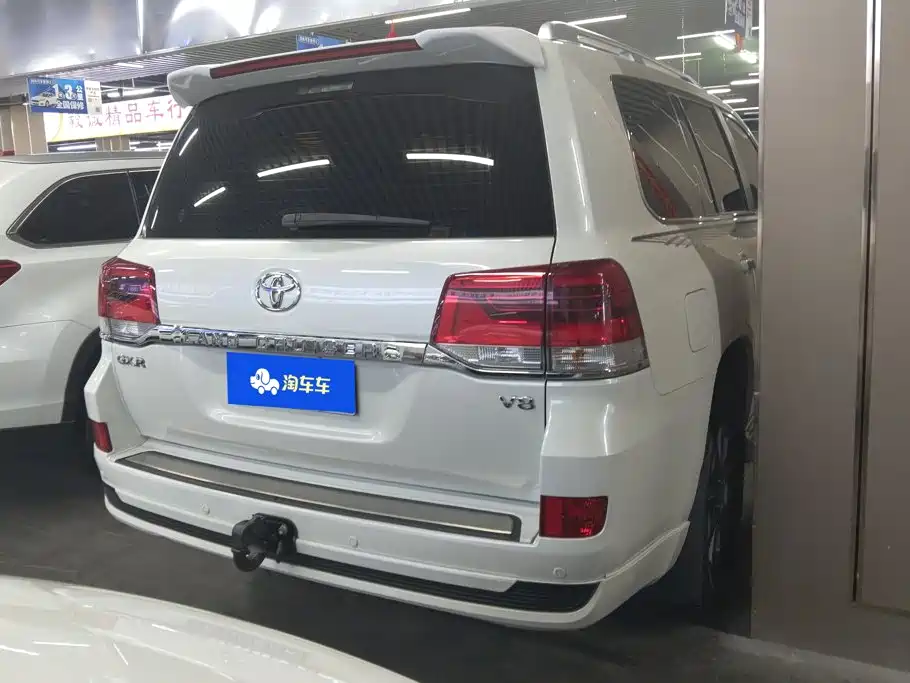Toyota Land Cruiser (Import) 2019