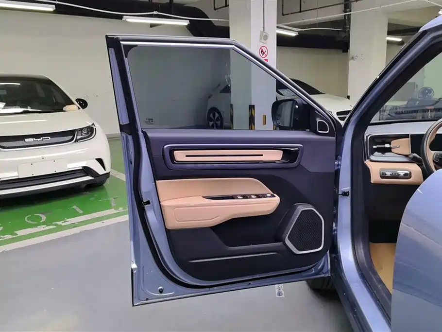 GEELY AUTOMOBILE GEELY ICON